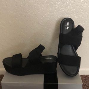 Mossimo Adley Black platform sandals